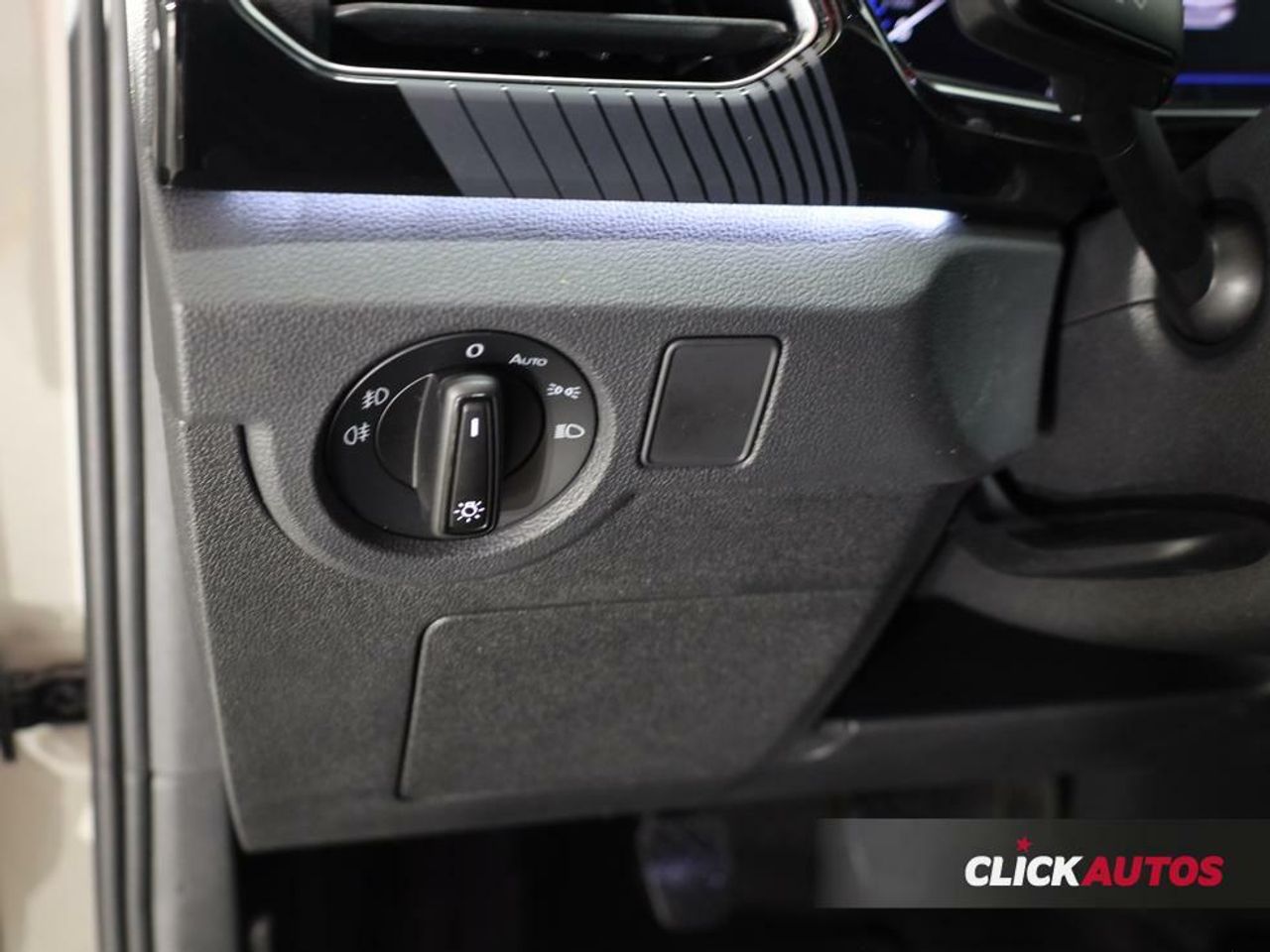 Foto Volkswagen T-Cross 11