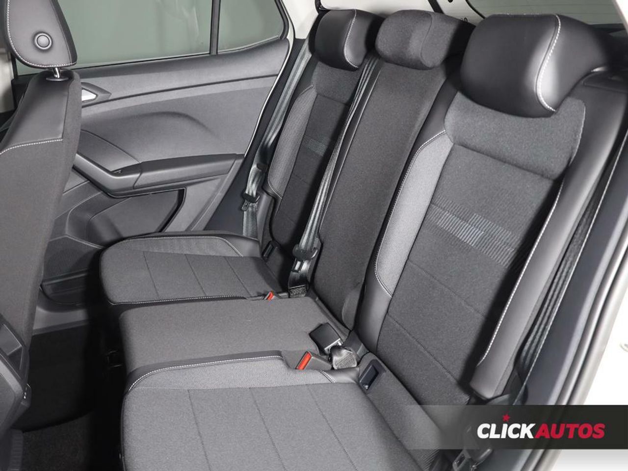 Foto Volkswagen T-Cross 16