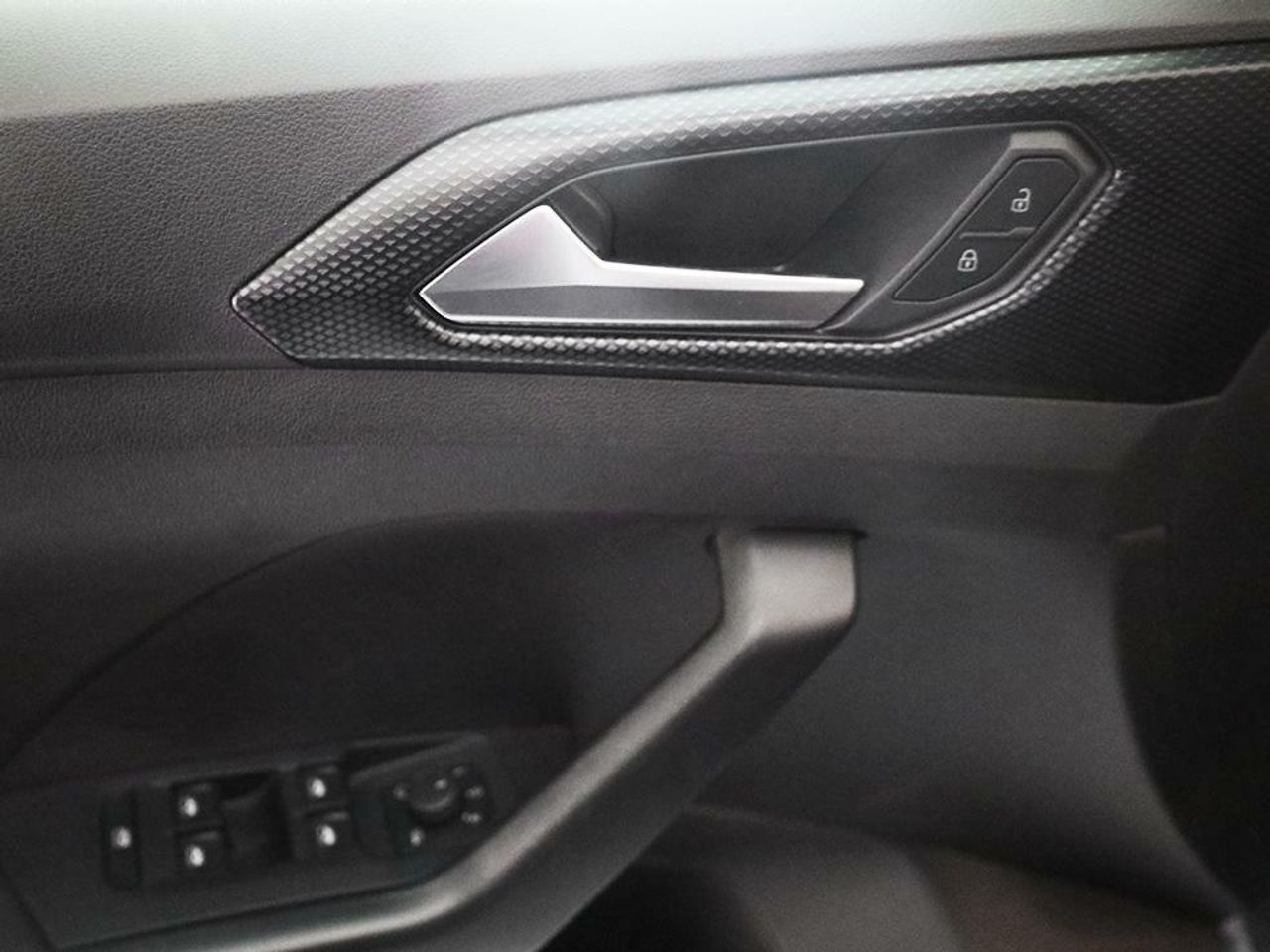 Foto Volkswagen T-Cross 19