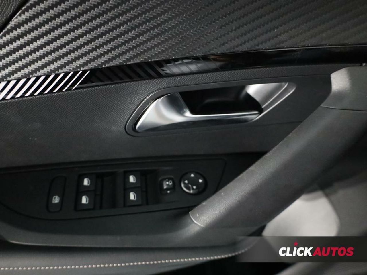 Foto Peugeot 2008 11
