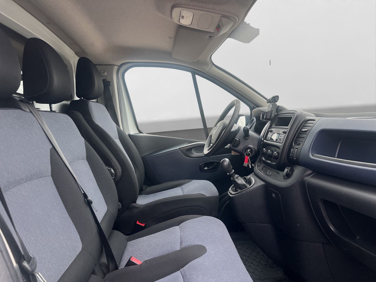 Foto Opel Vivaro 16