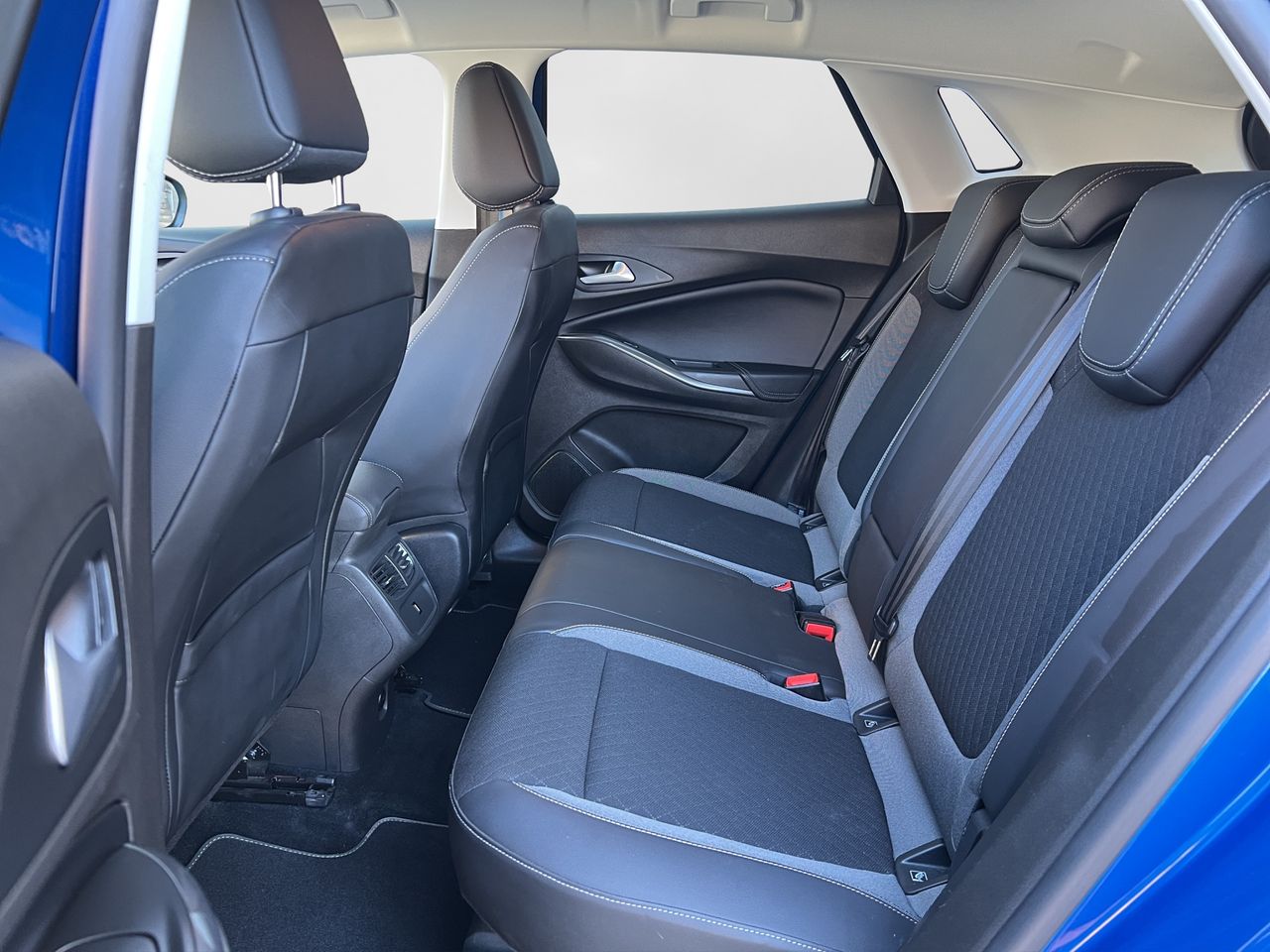 Foto Opel Grandland X 12