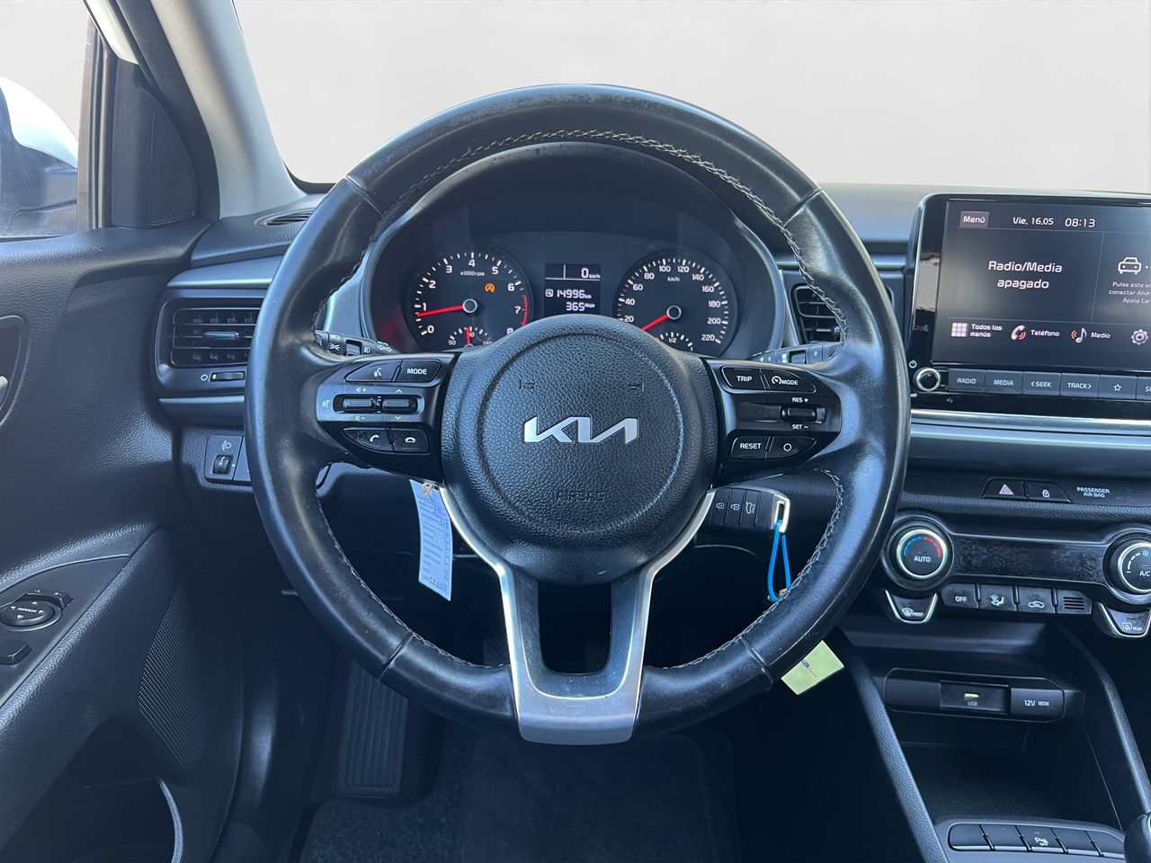Foto Kia Rio 10