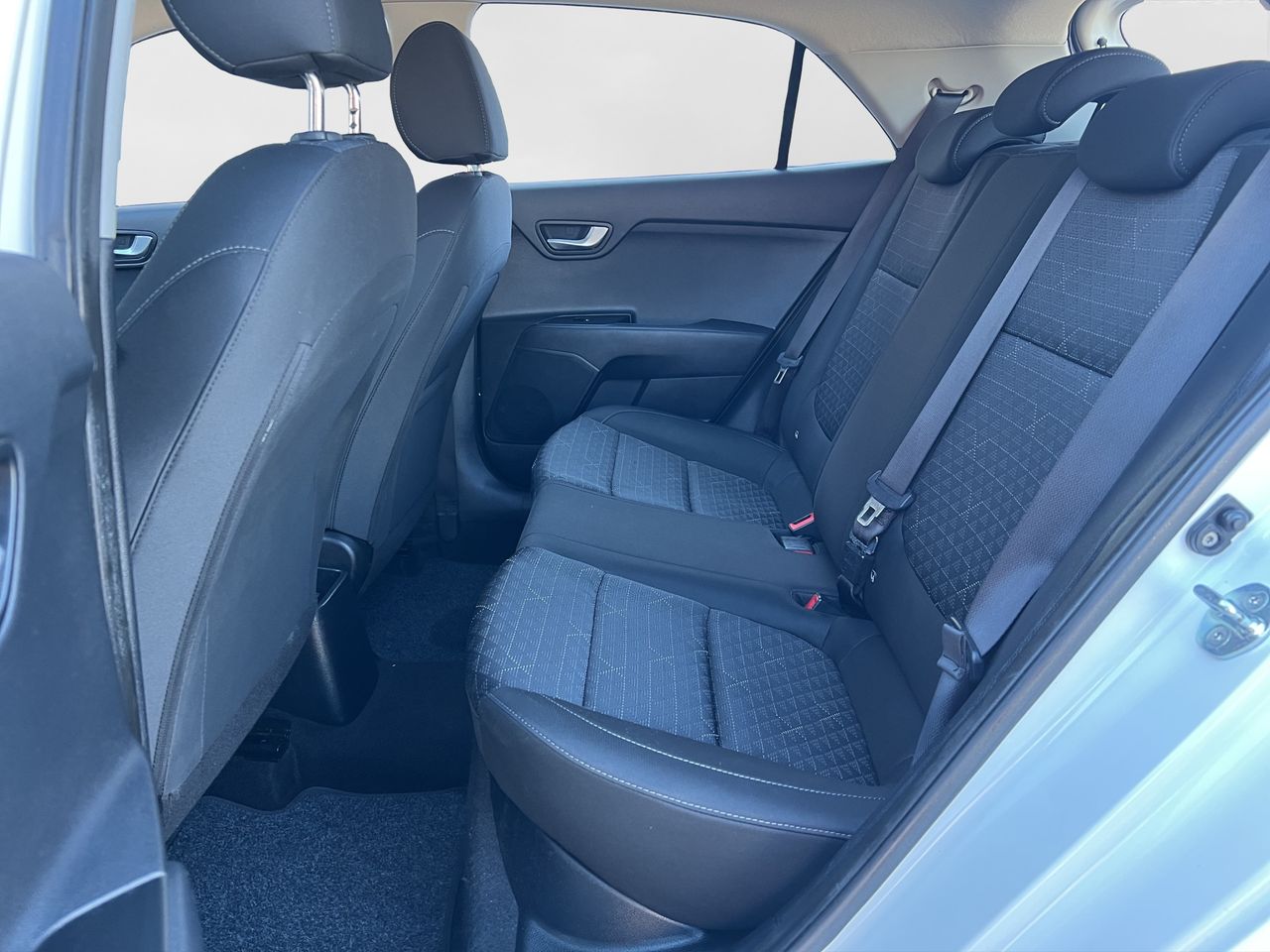 Foto Kia Rio 13