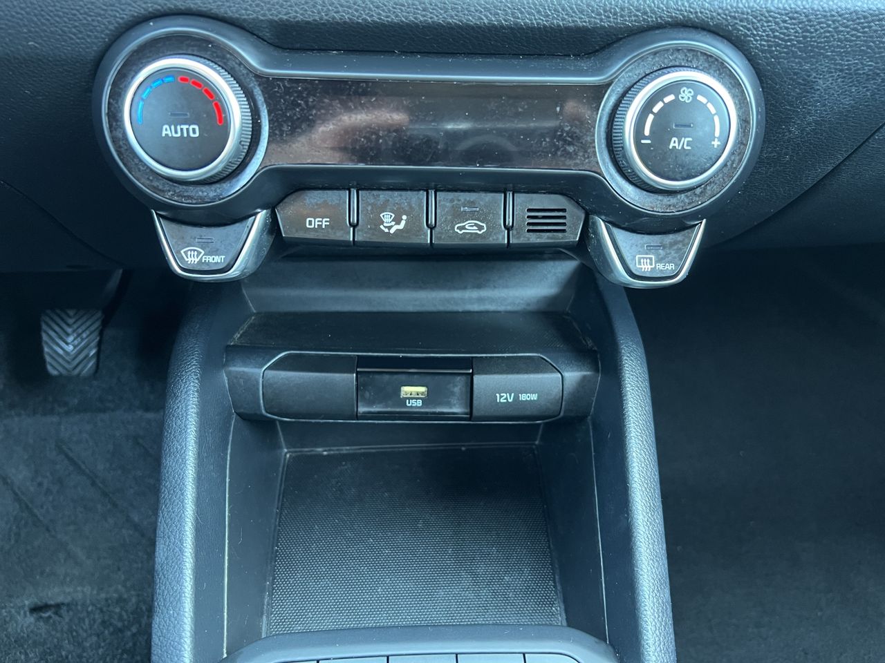 Foto Kia Rio 17