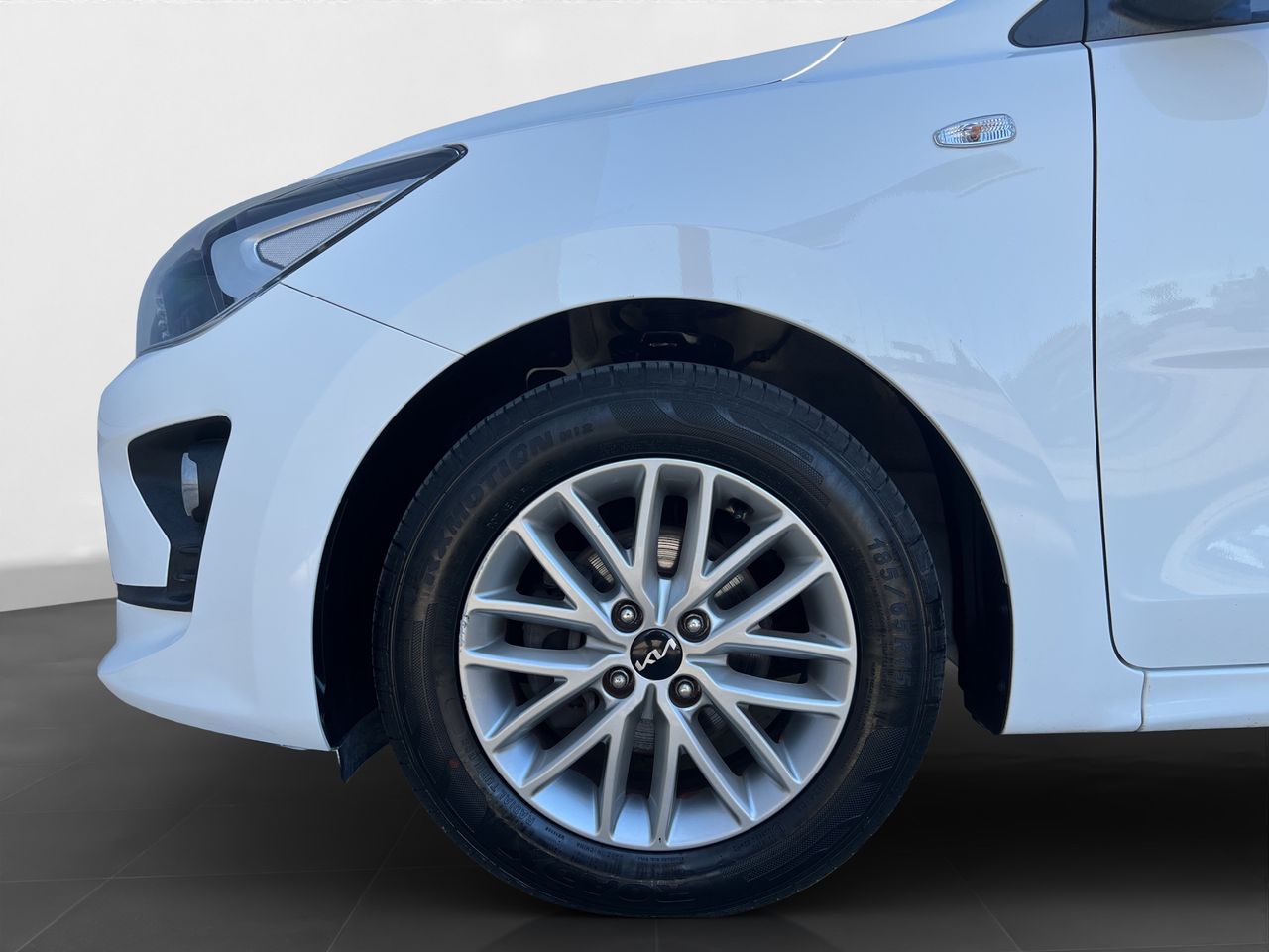 Foto Kia Rio 18