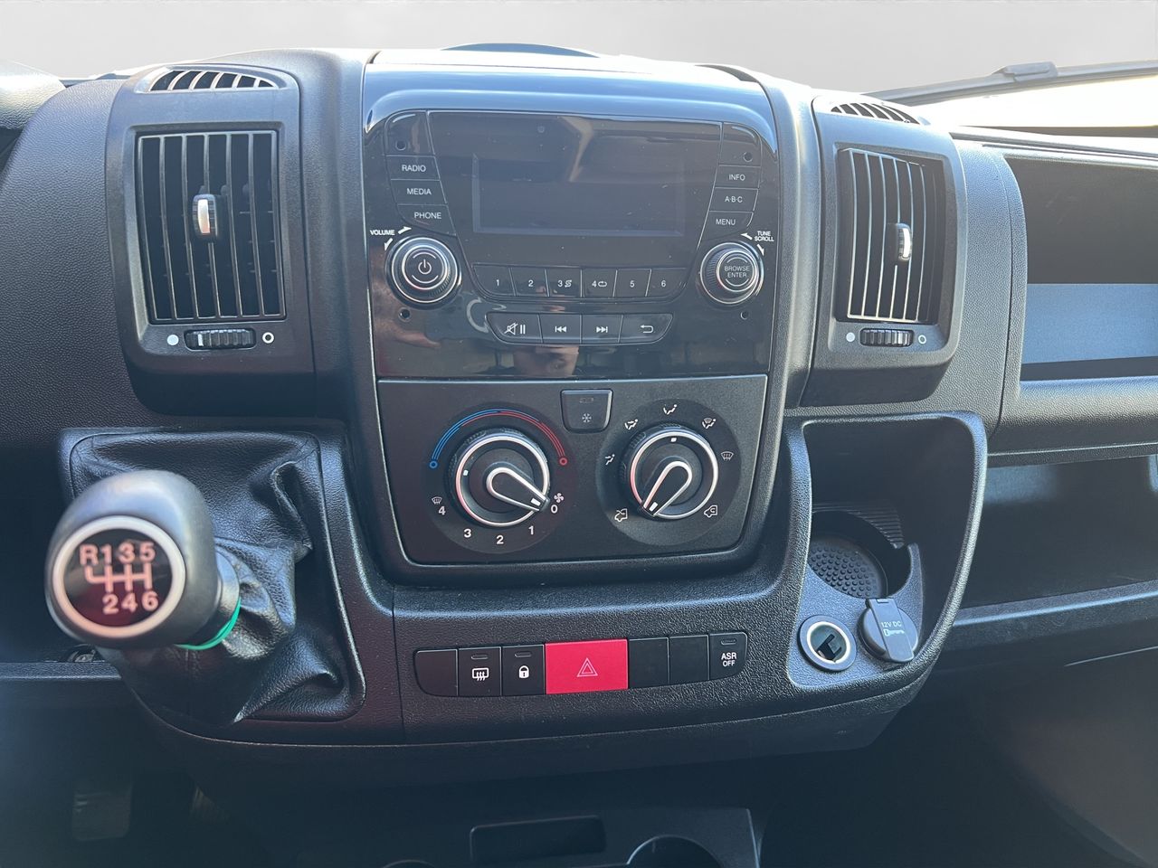 Foto Citroën Jumper 16