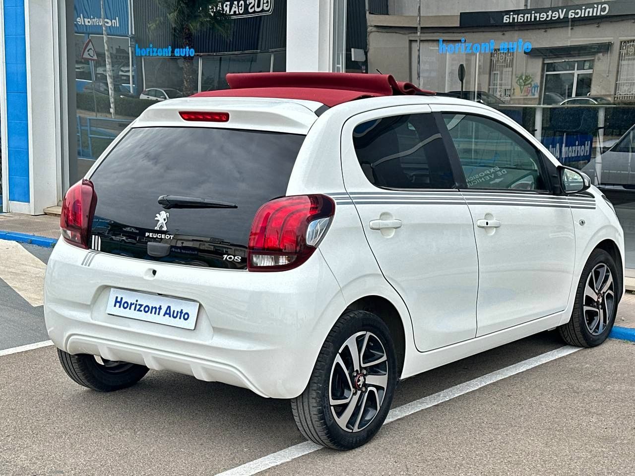 Foto Peugeot 108 12