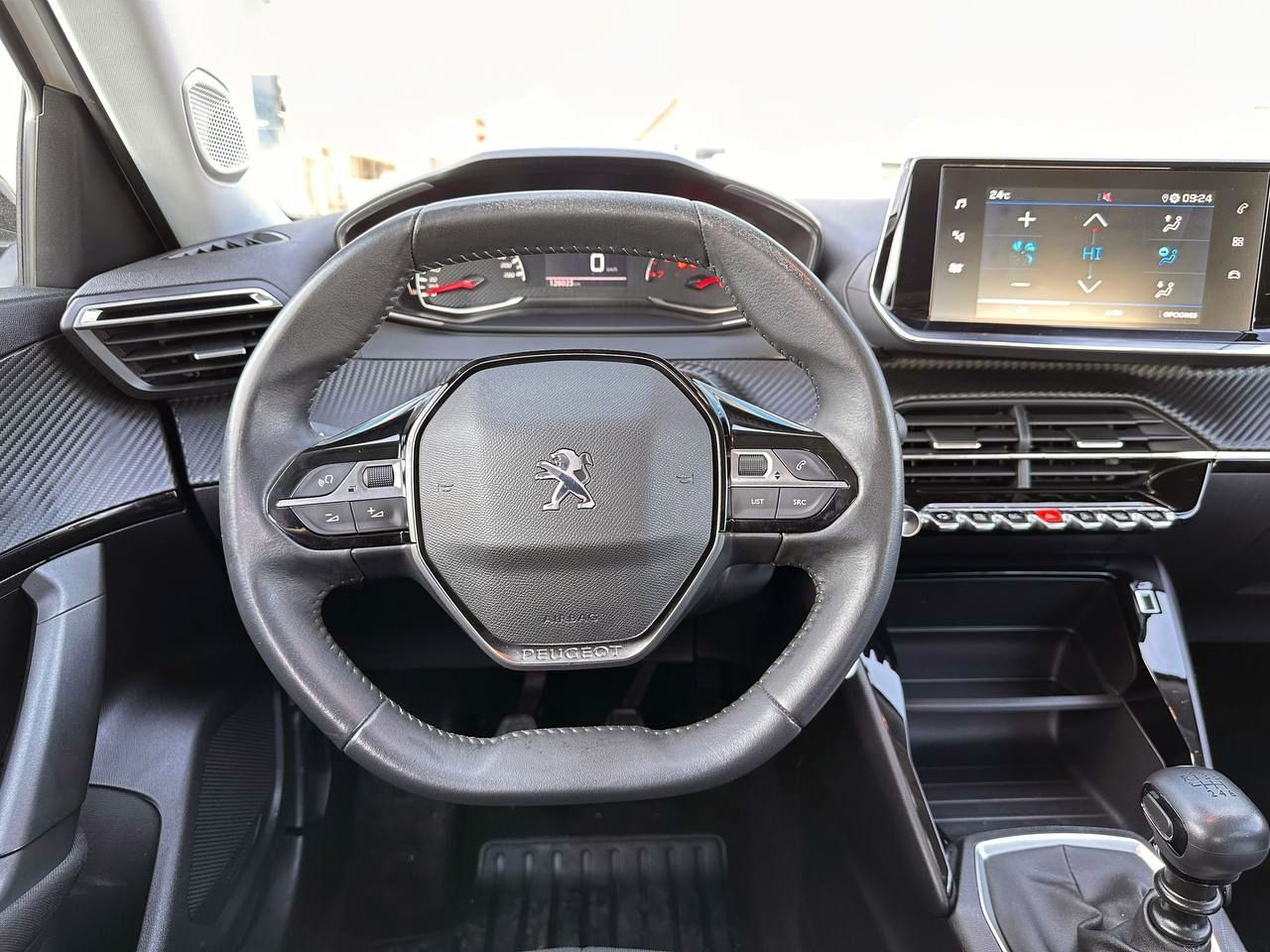 Foto Peugeot 2008 6