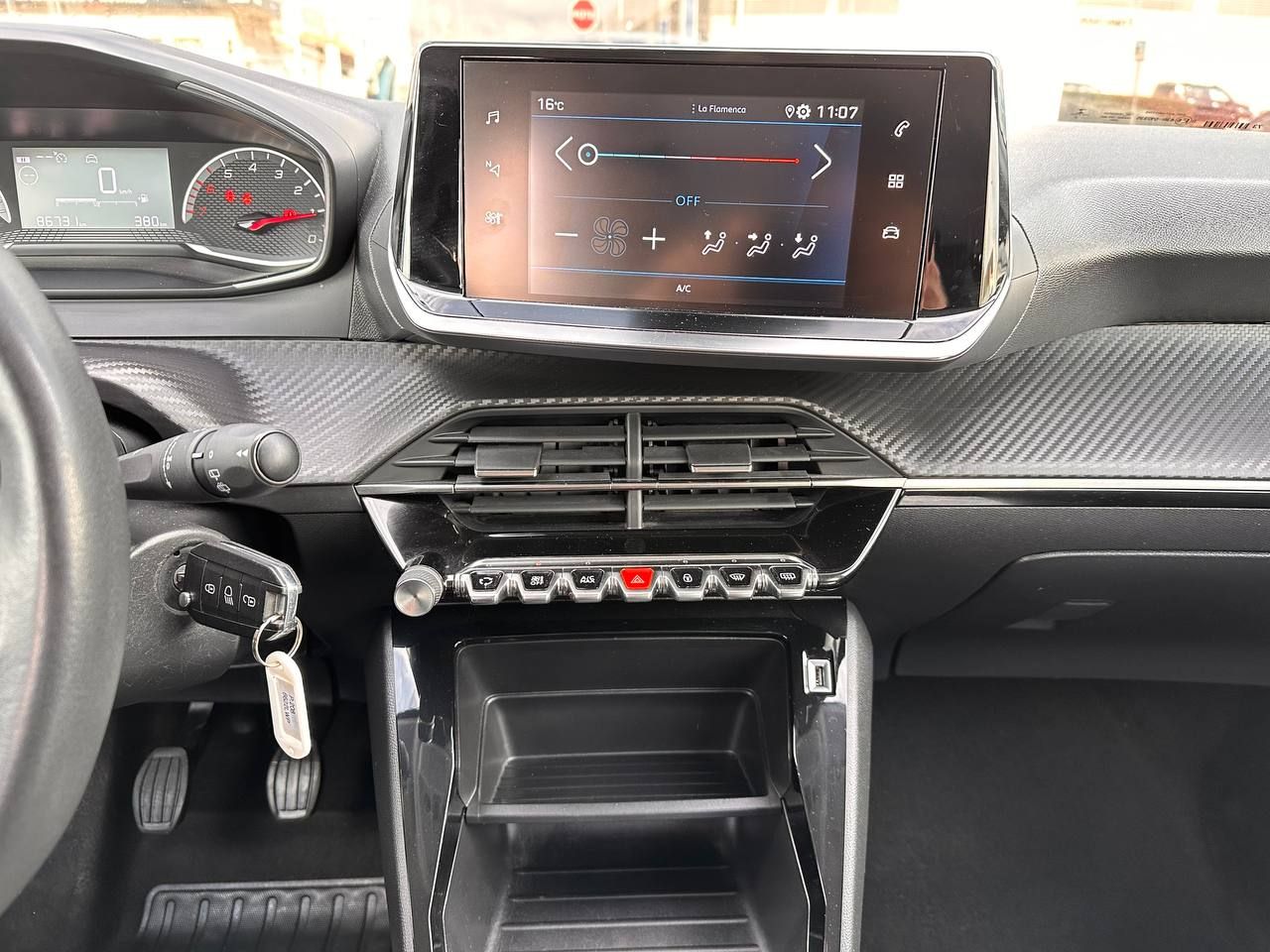 Foto Peugeot 208 7