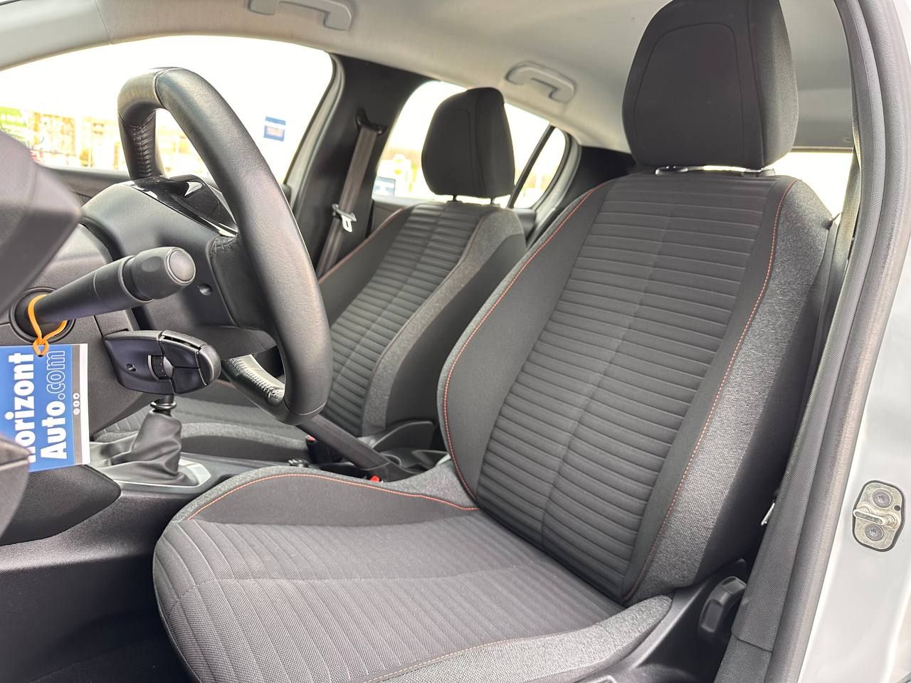 Foto Peugeot 208 8