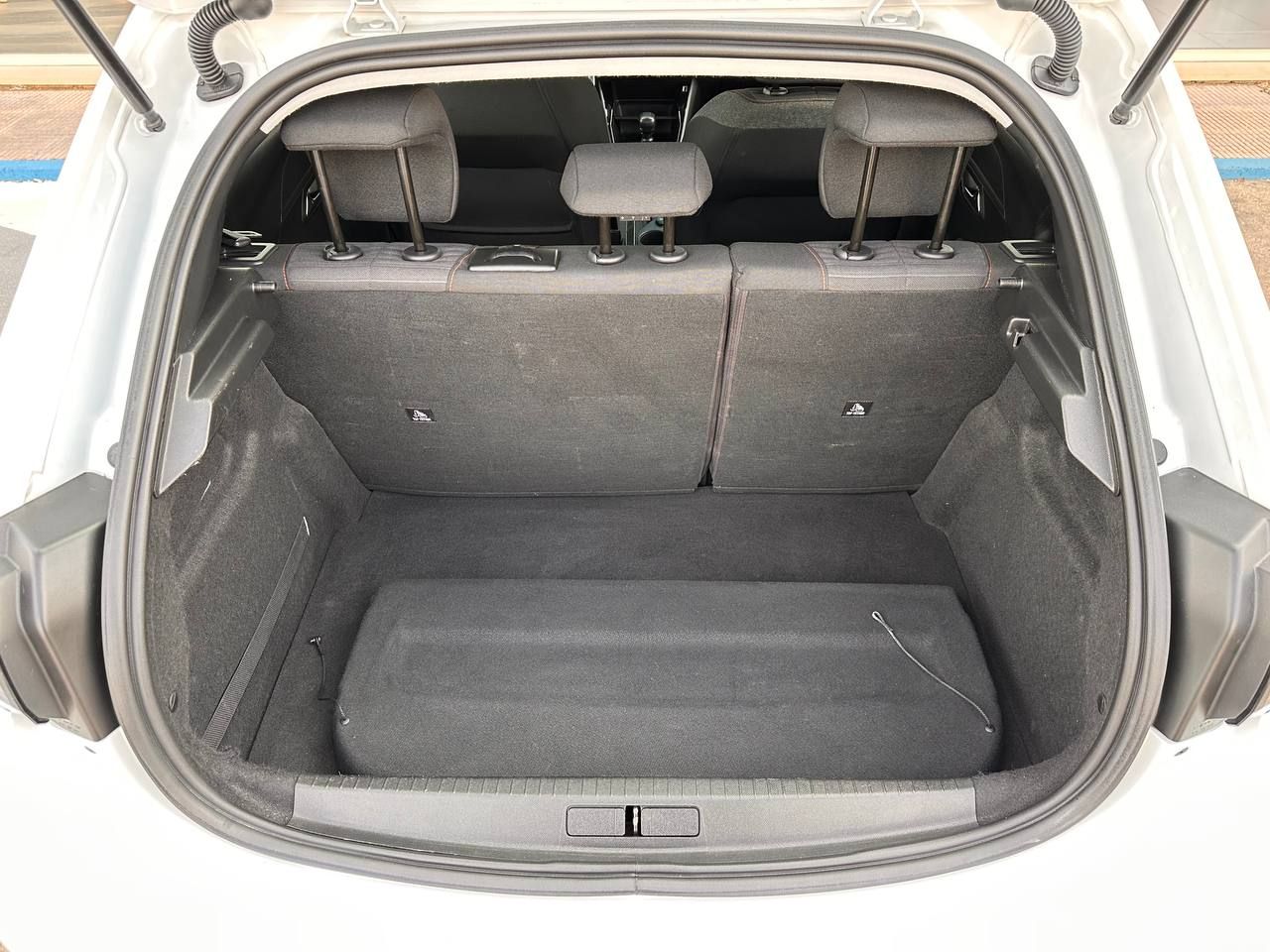 Foto Peugeot 208 13