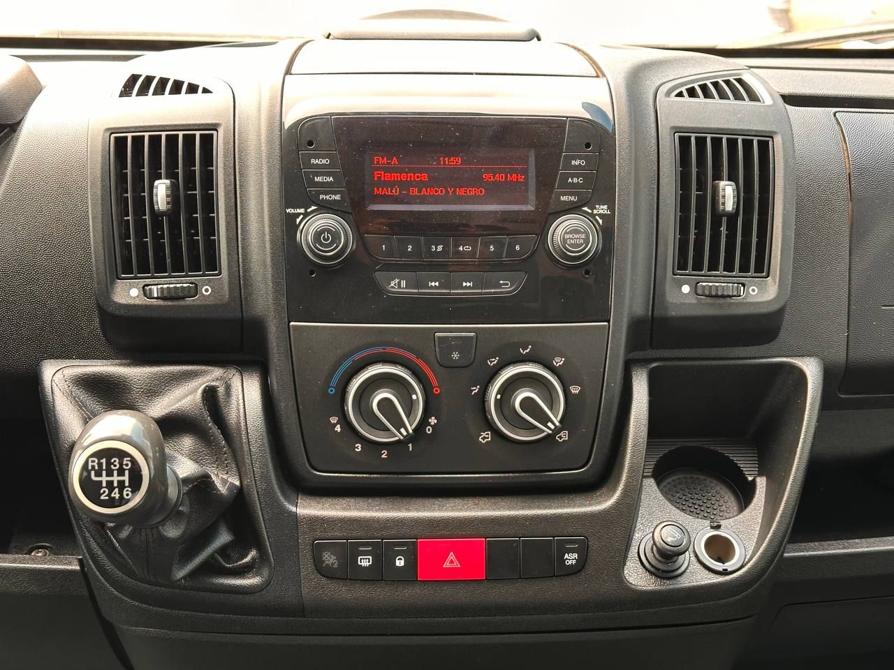 Foto Peugeot Boxer 7