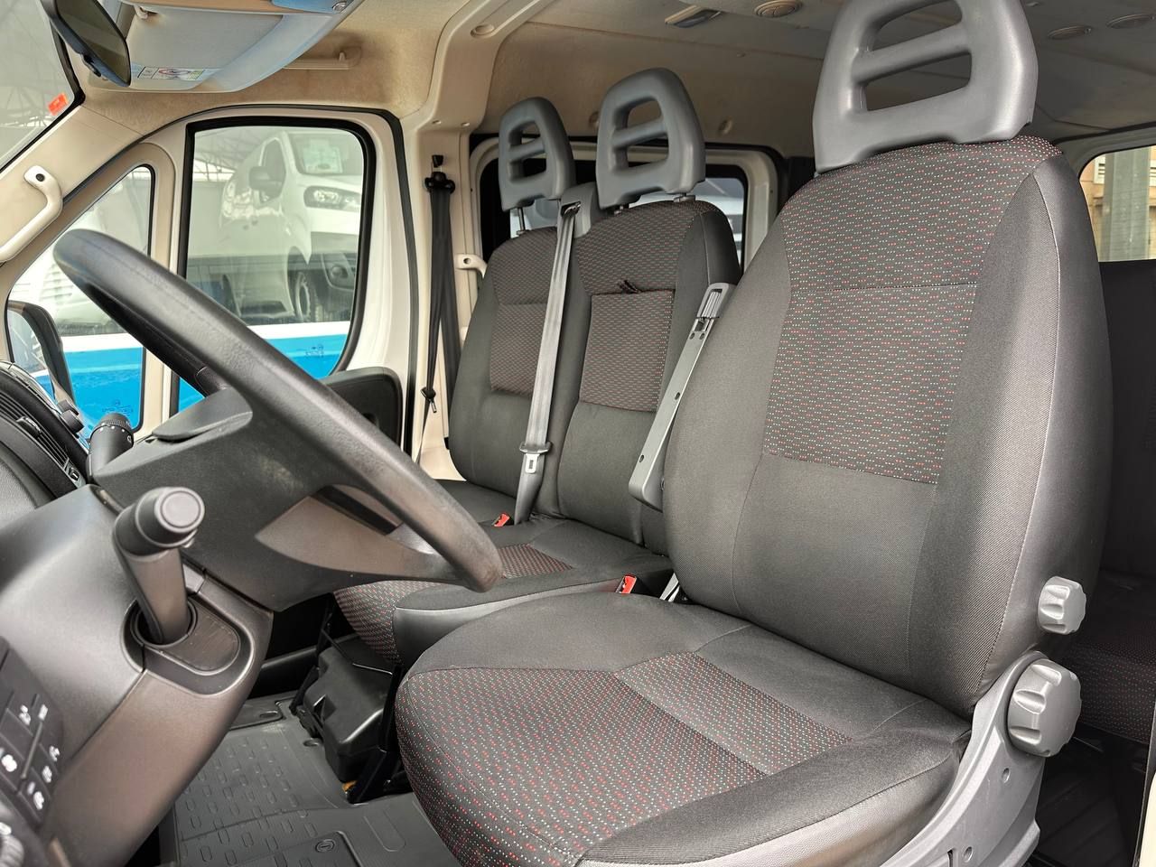 Foto Peugeot Boxer 8