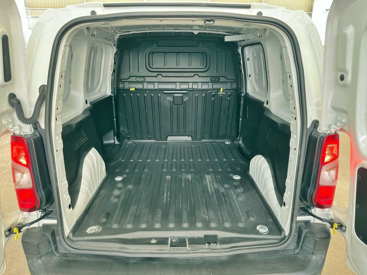 Foto Peugeot Partner 12