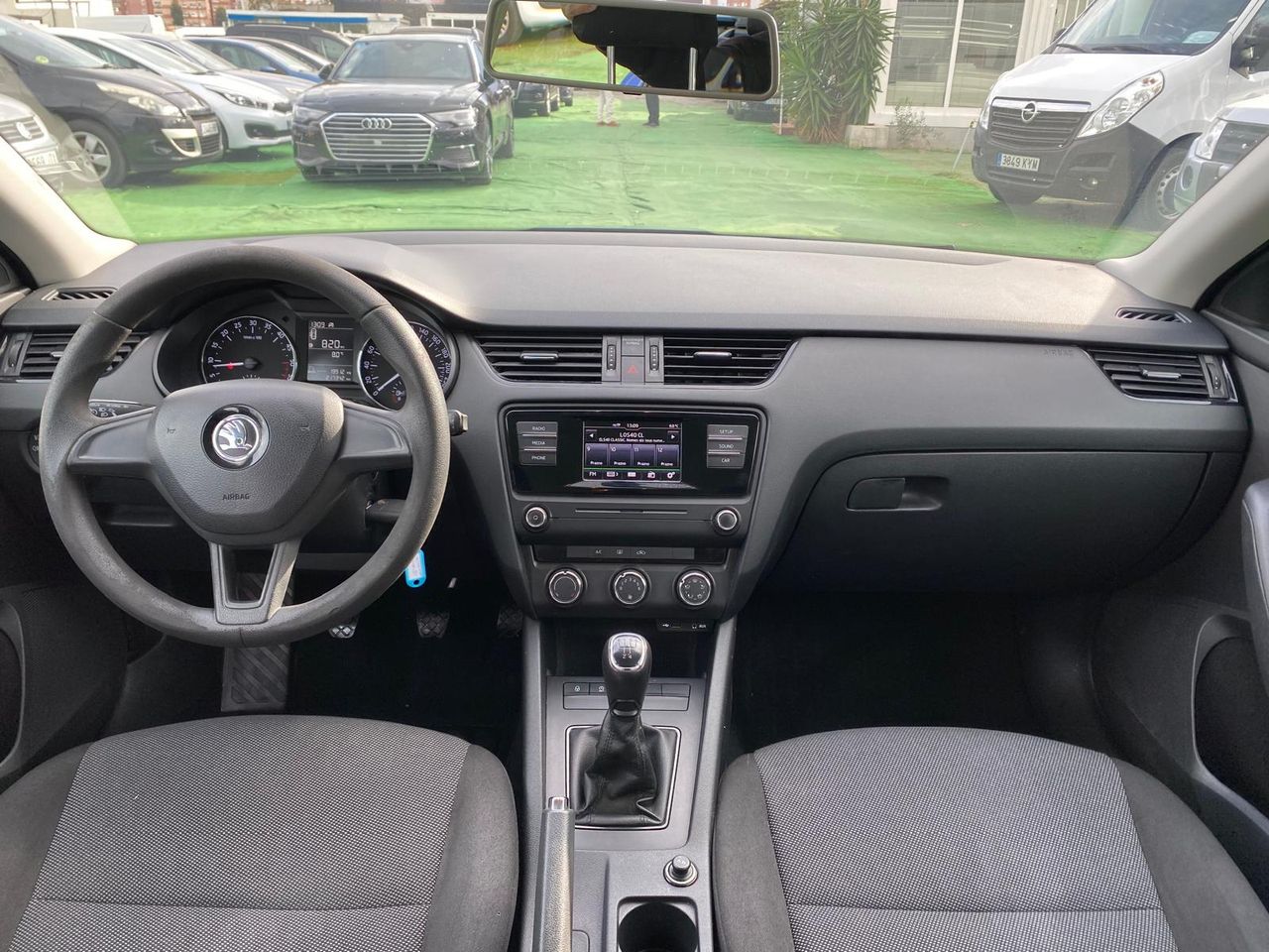 Foto Skoda Octavia 9