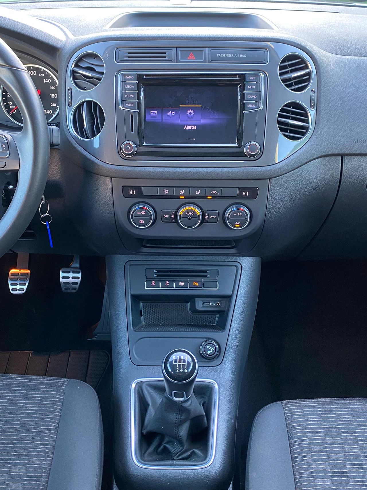 Foto Volkswagen Tiguan 12