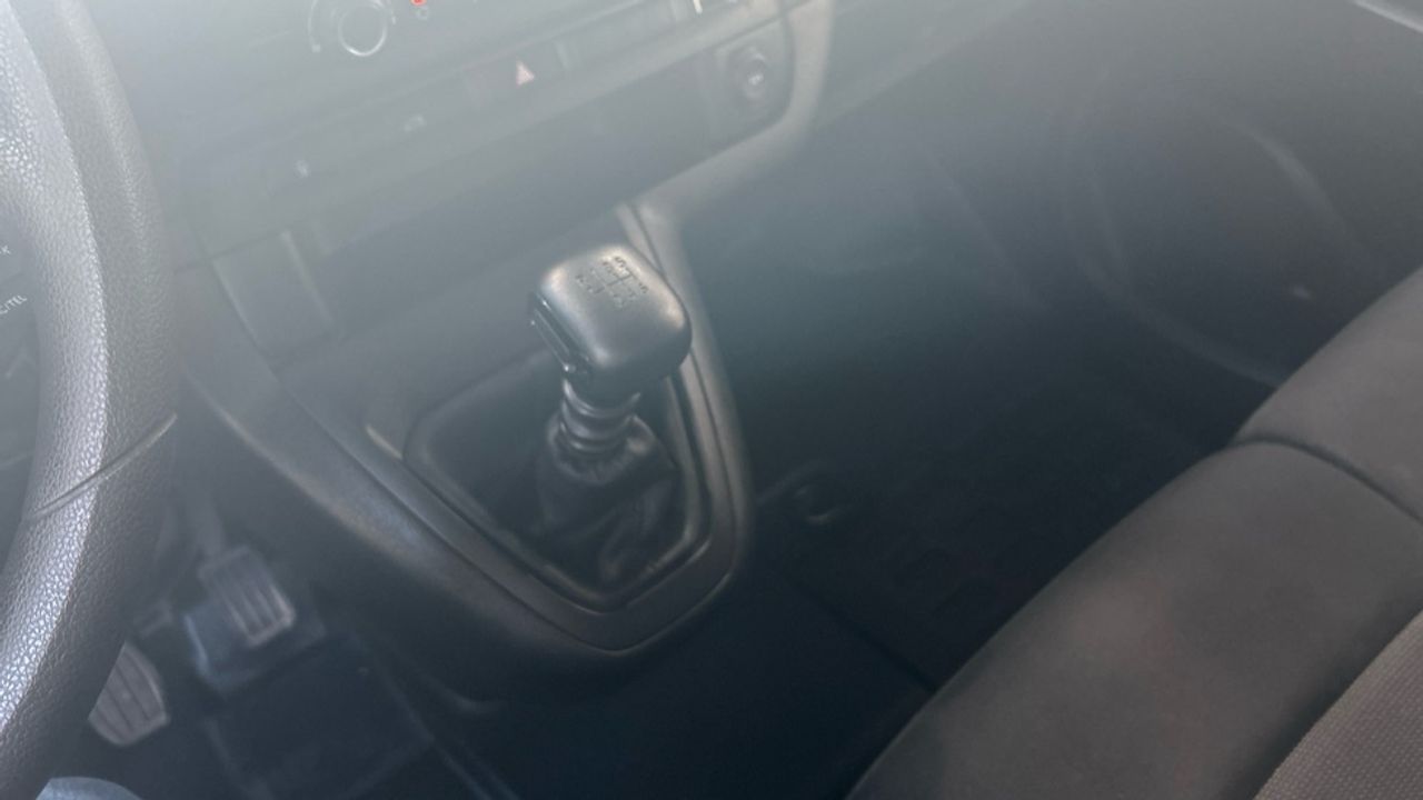 Foto Opel Vivaro 14