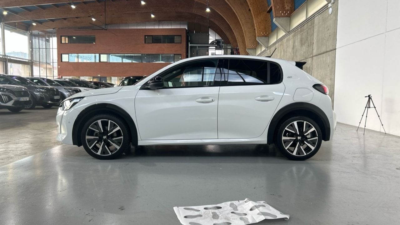 Foto Peugeot 208 26