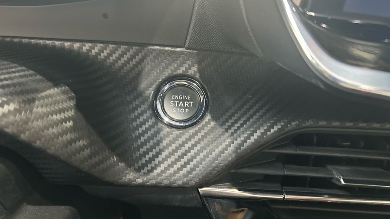 Foto Peugeot 208 42
