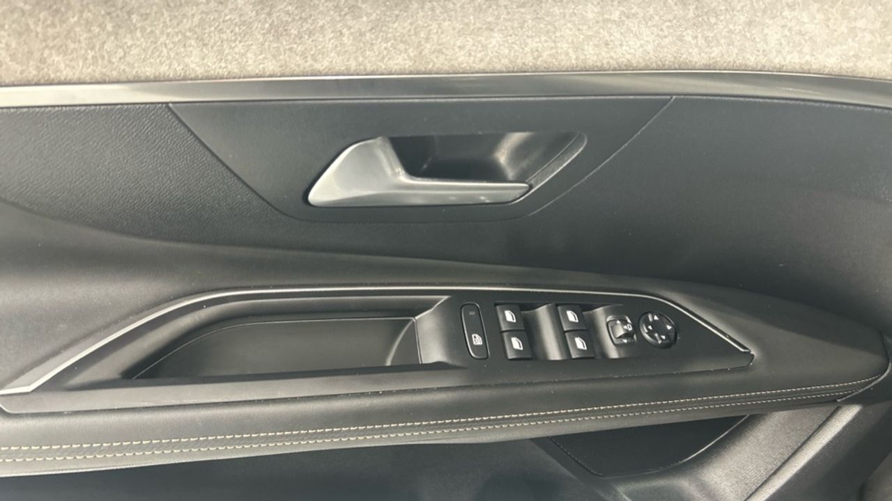 Foto Peugeot 3008 19