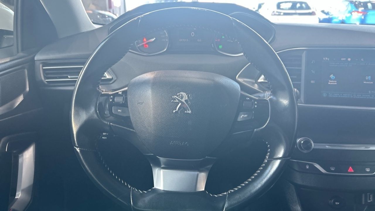 Foto Peugeot 308 9