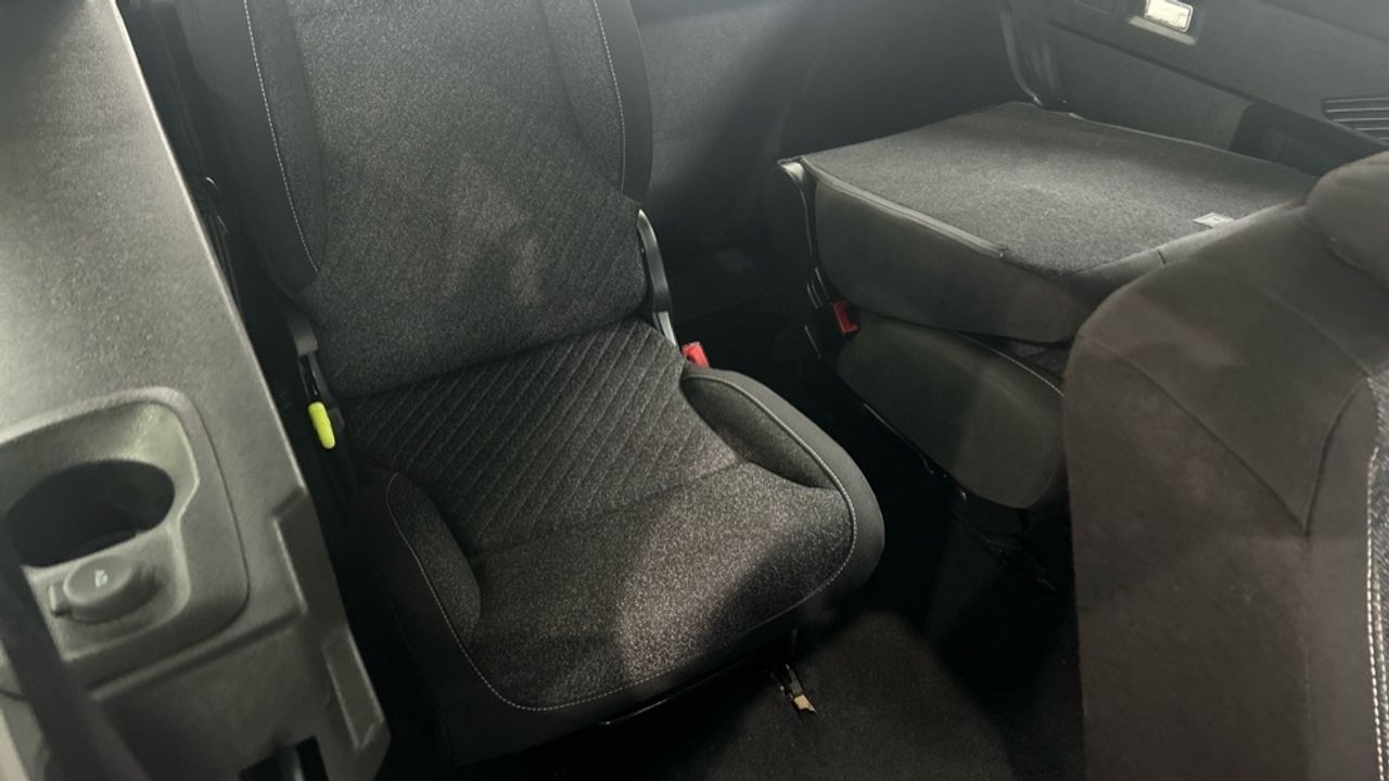 Foto Peugeot Rifter 26