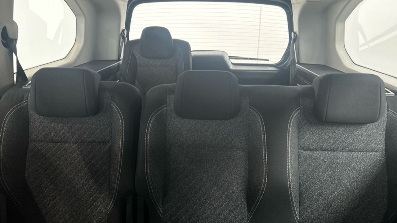 Foto Peugeot Rifter 45