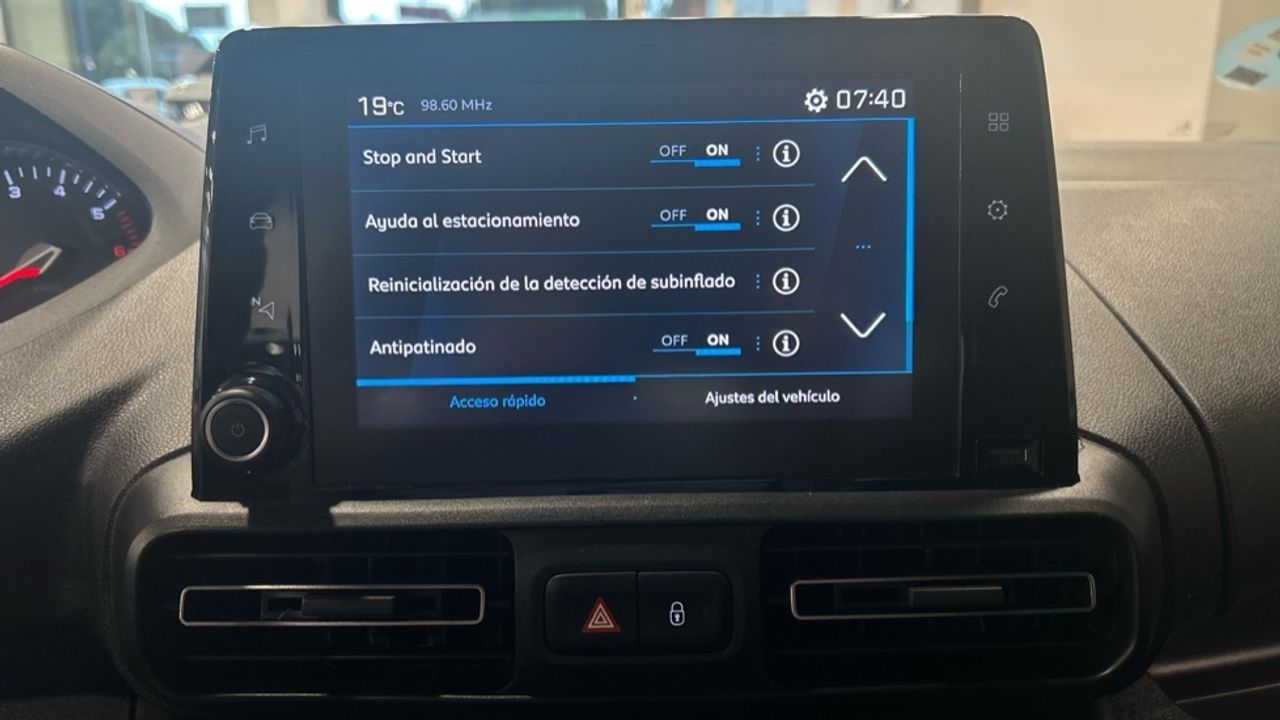 Foto Peugeot Rifter 15