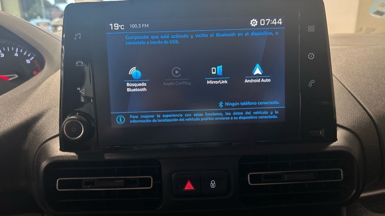 Foto Peugeot Rifter 28