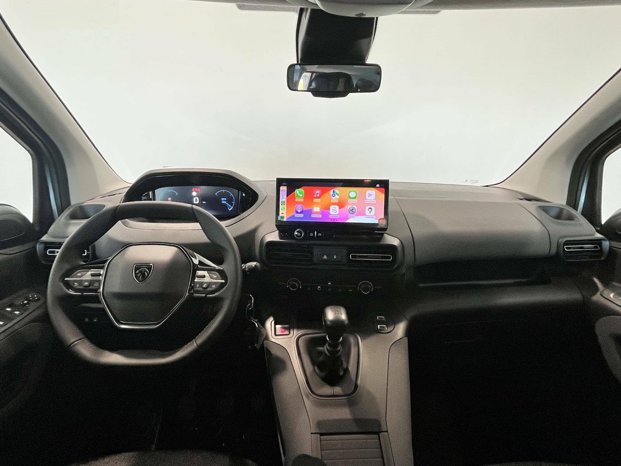 Foto Peugeot Rifter 8