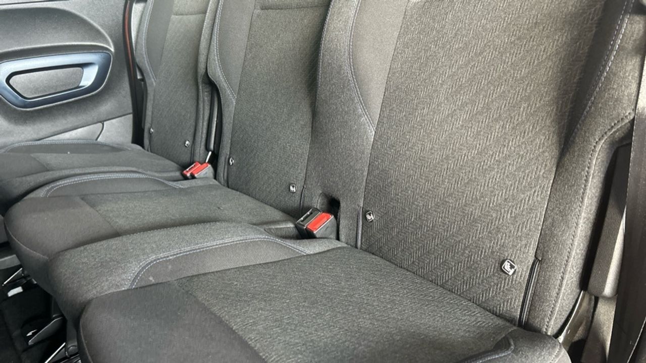 Foto Peugeot Rifter 45