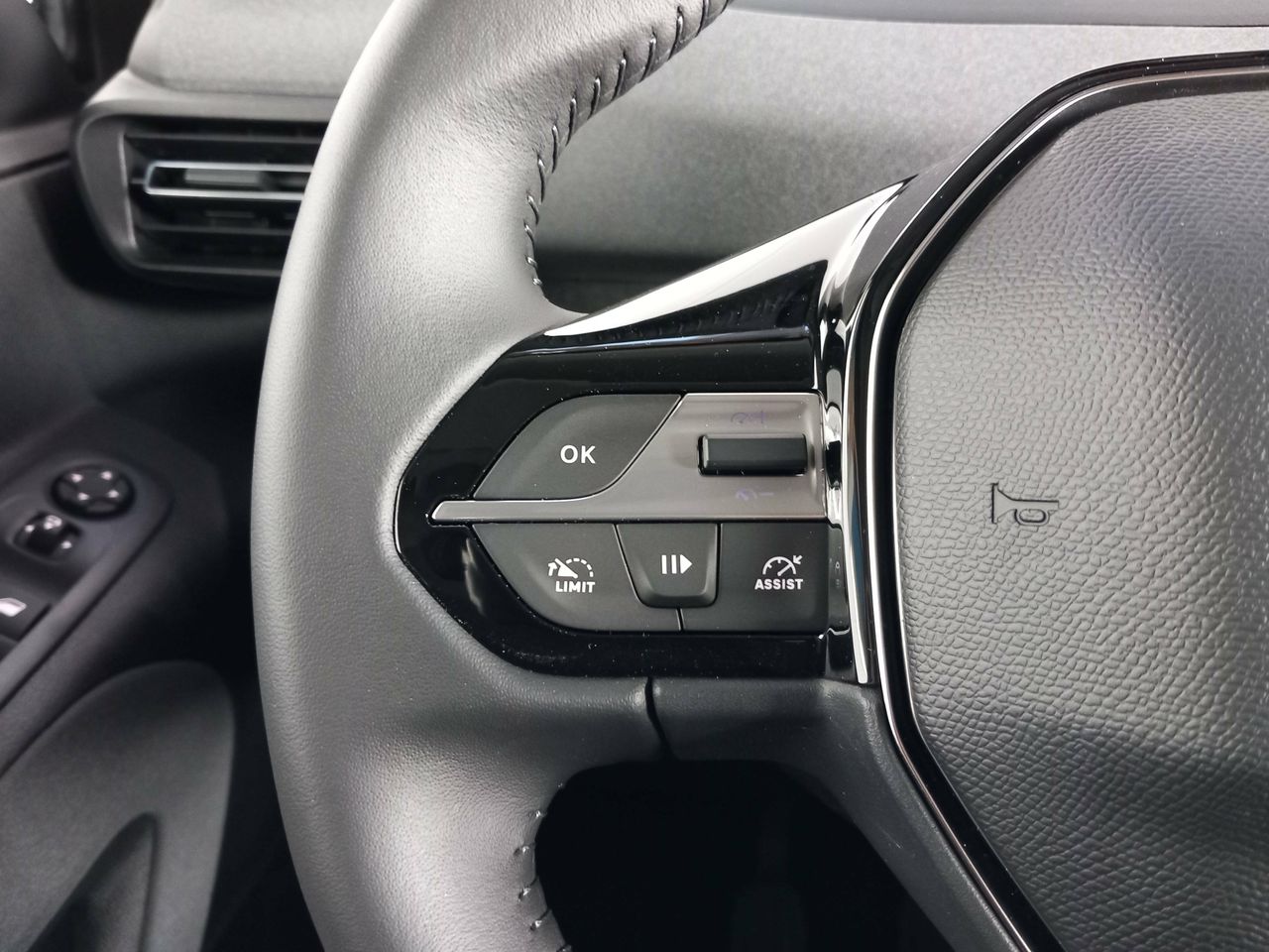 Foto Peugeot Rifter 19