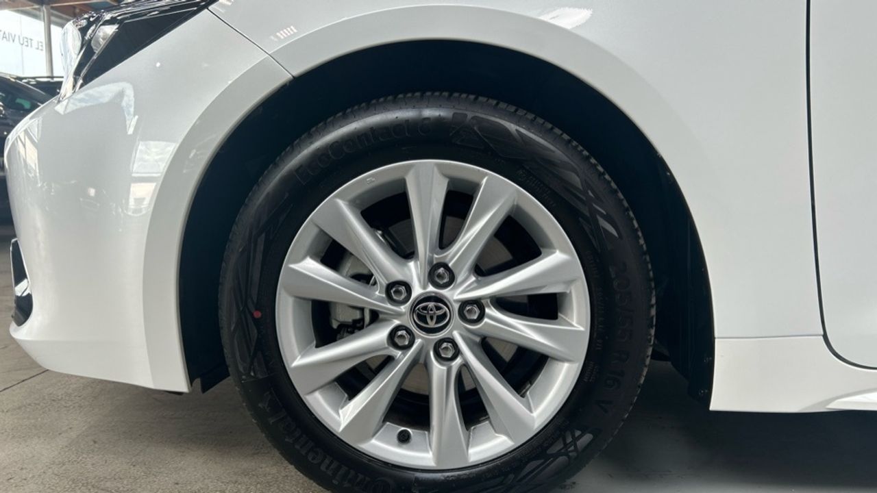 Foto Toyota Corolla 13