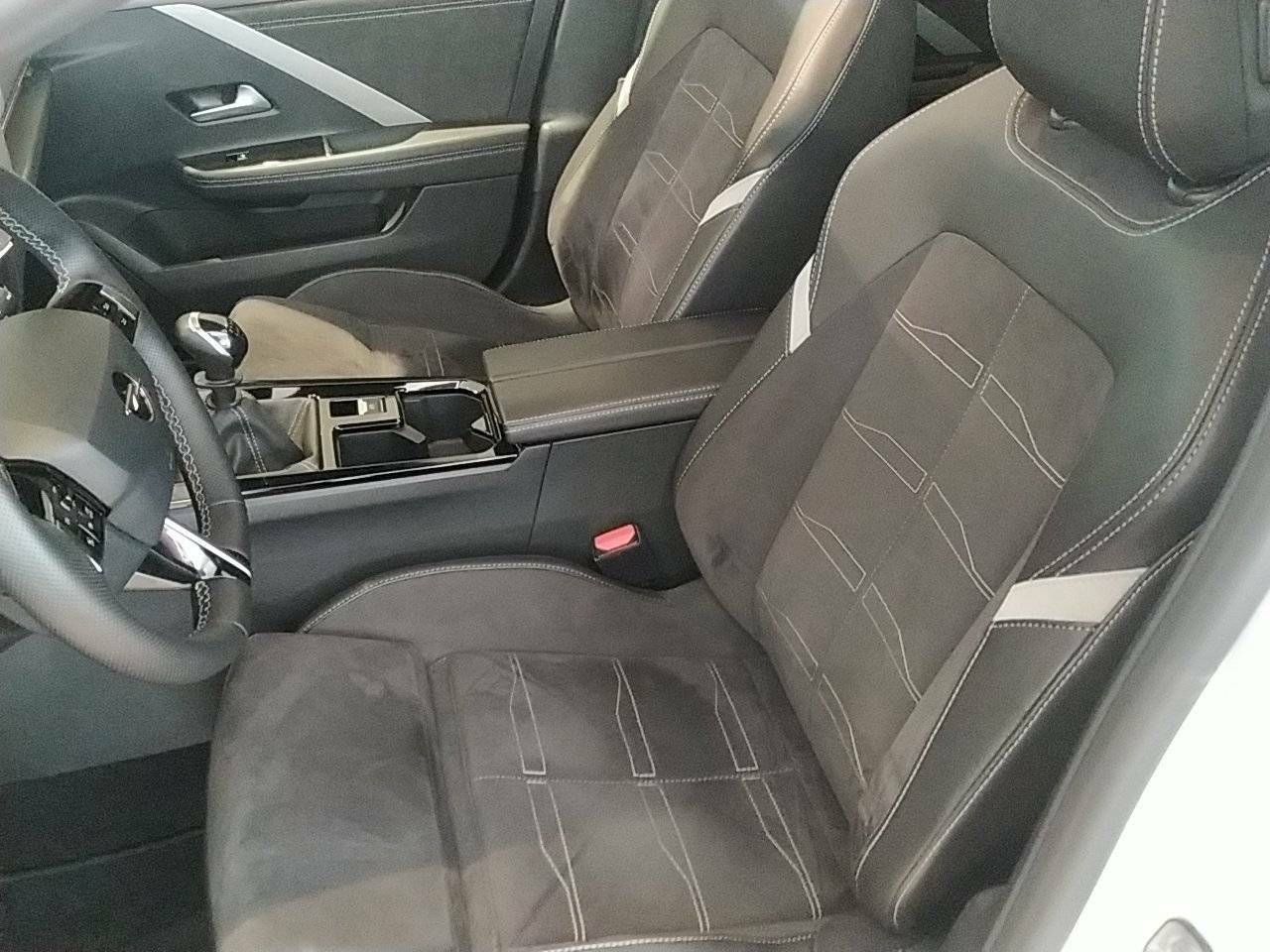 Foto Opel Astra 9