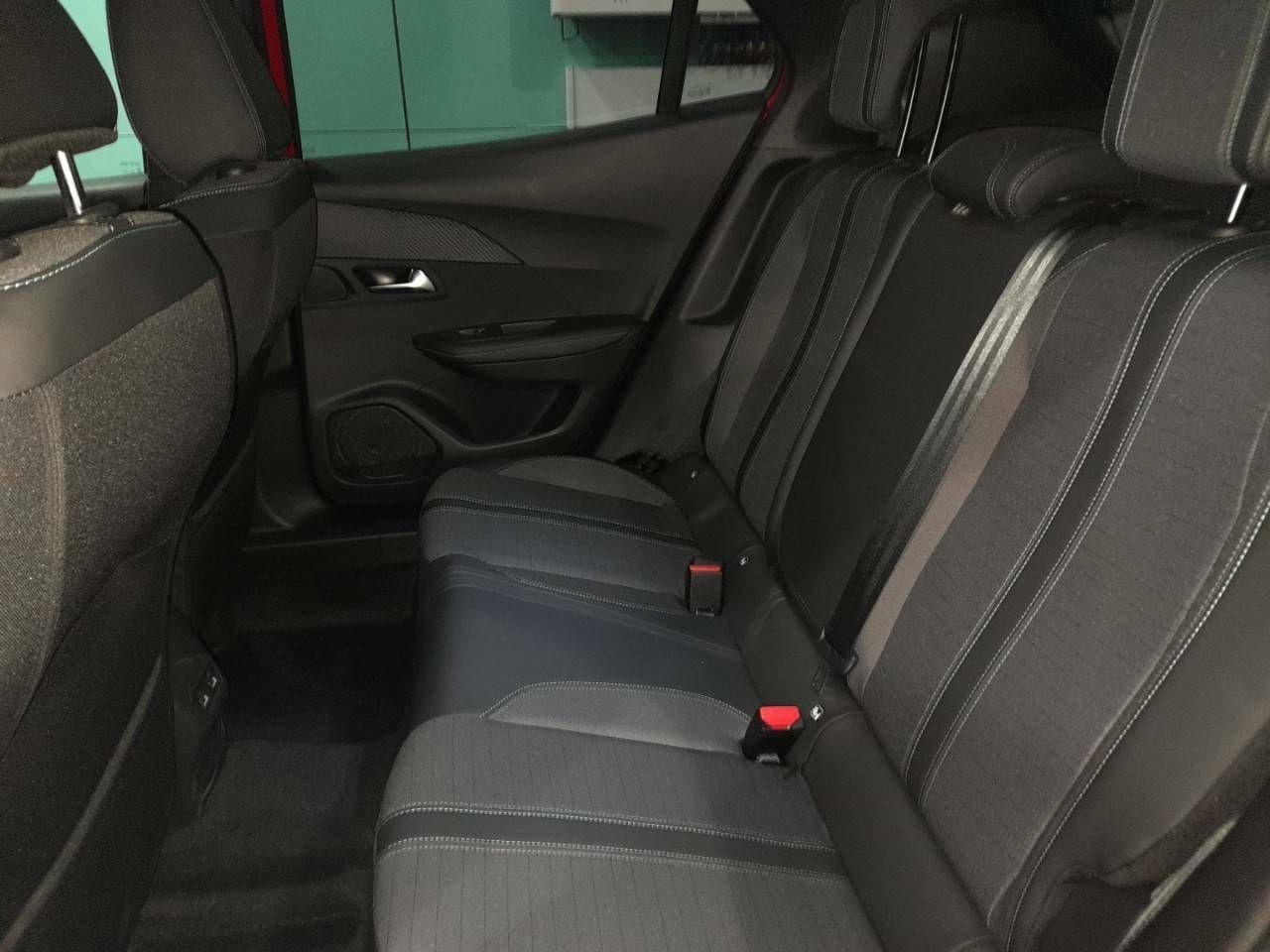 Foto Peugeot 2008 10