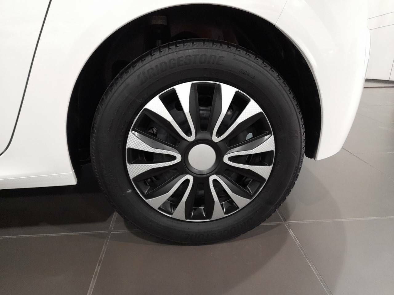 Foto Peugeot 208 11
