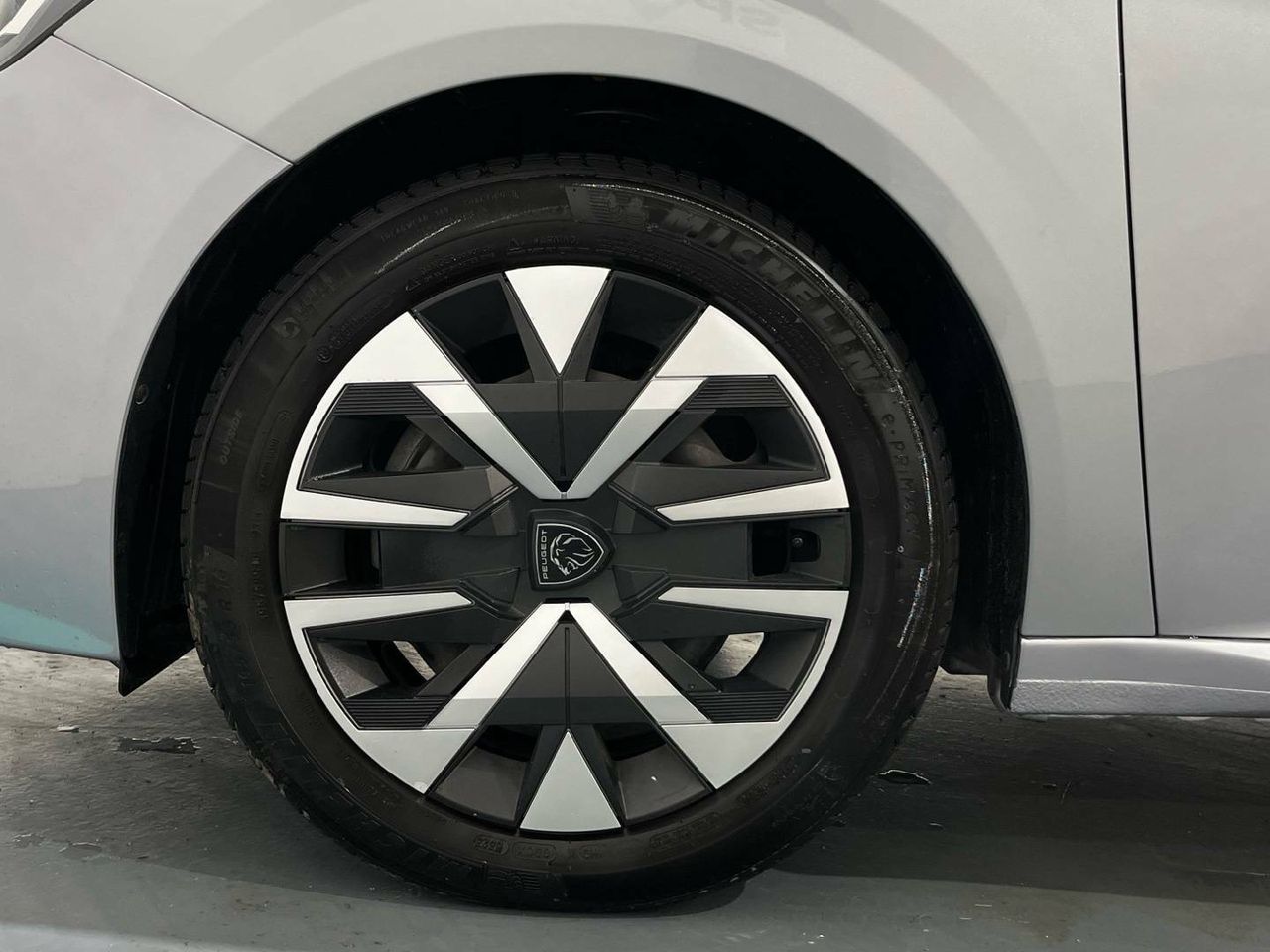 Foto Peugeot 208 11