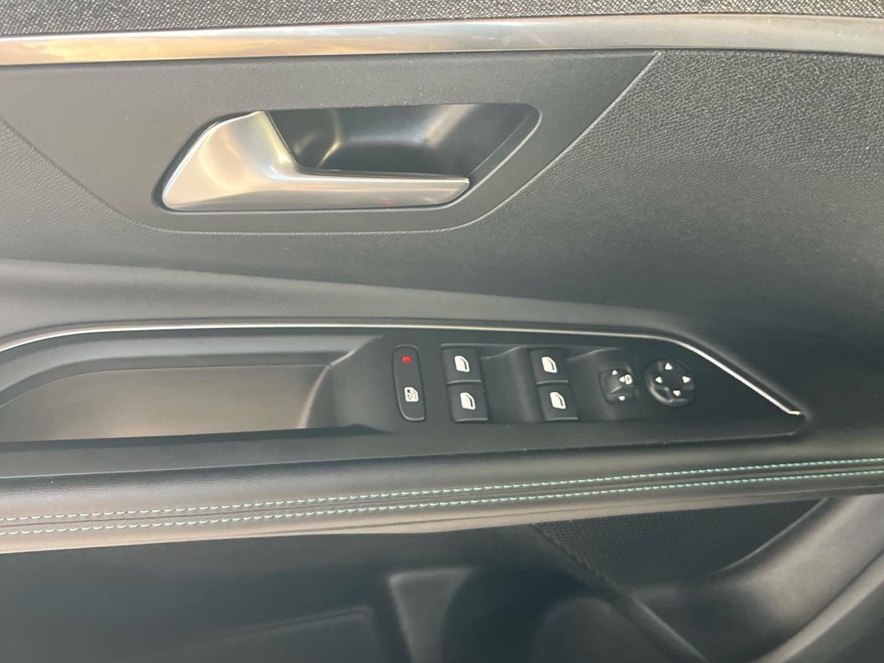 Foto Peugeot 3008 23