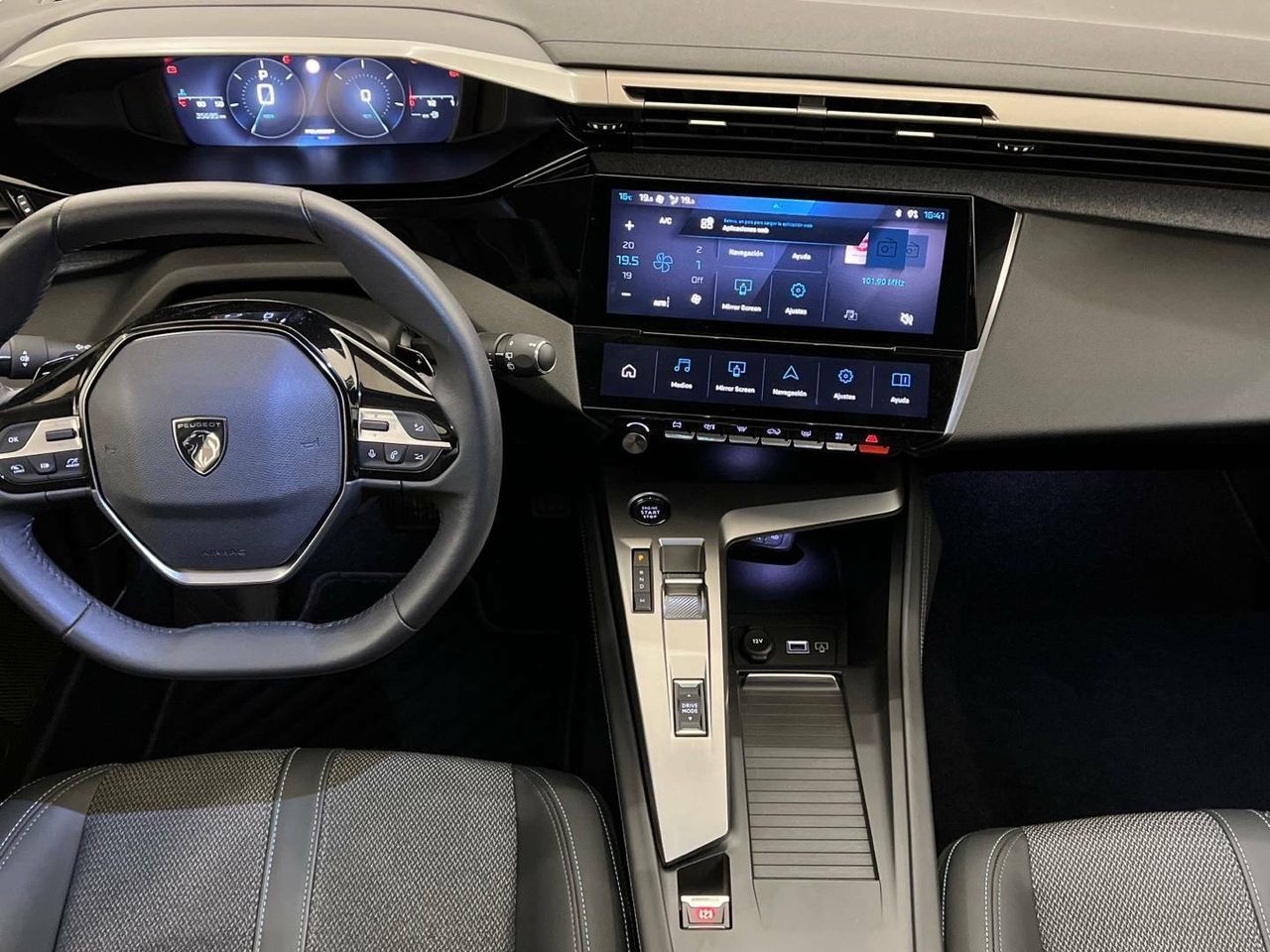Foto Peugeot 308 8