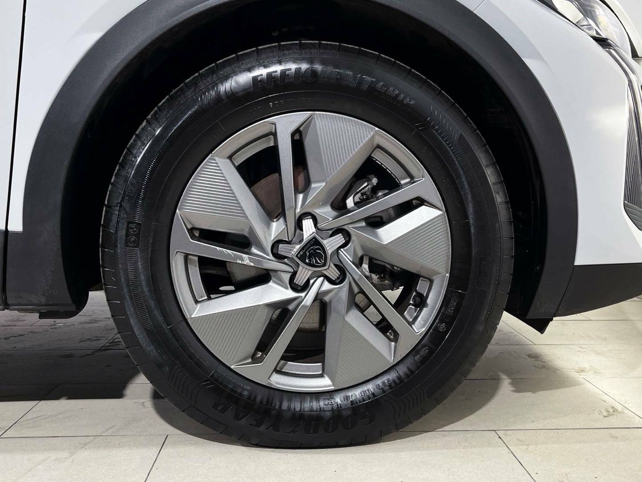 Foto Peugeot 408 11