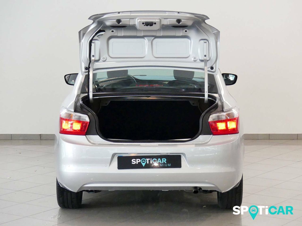 Foto Citroën C-Elysèe 8