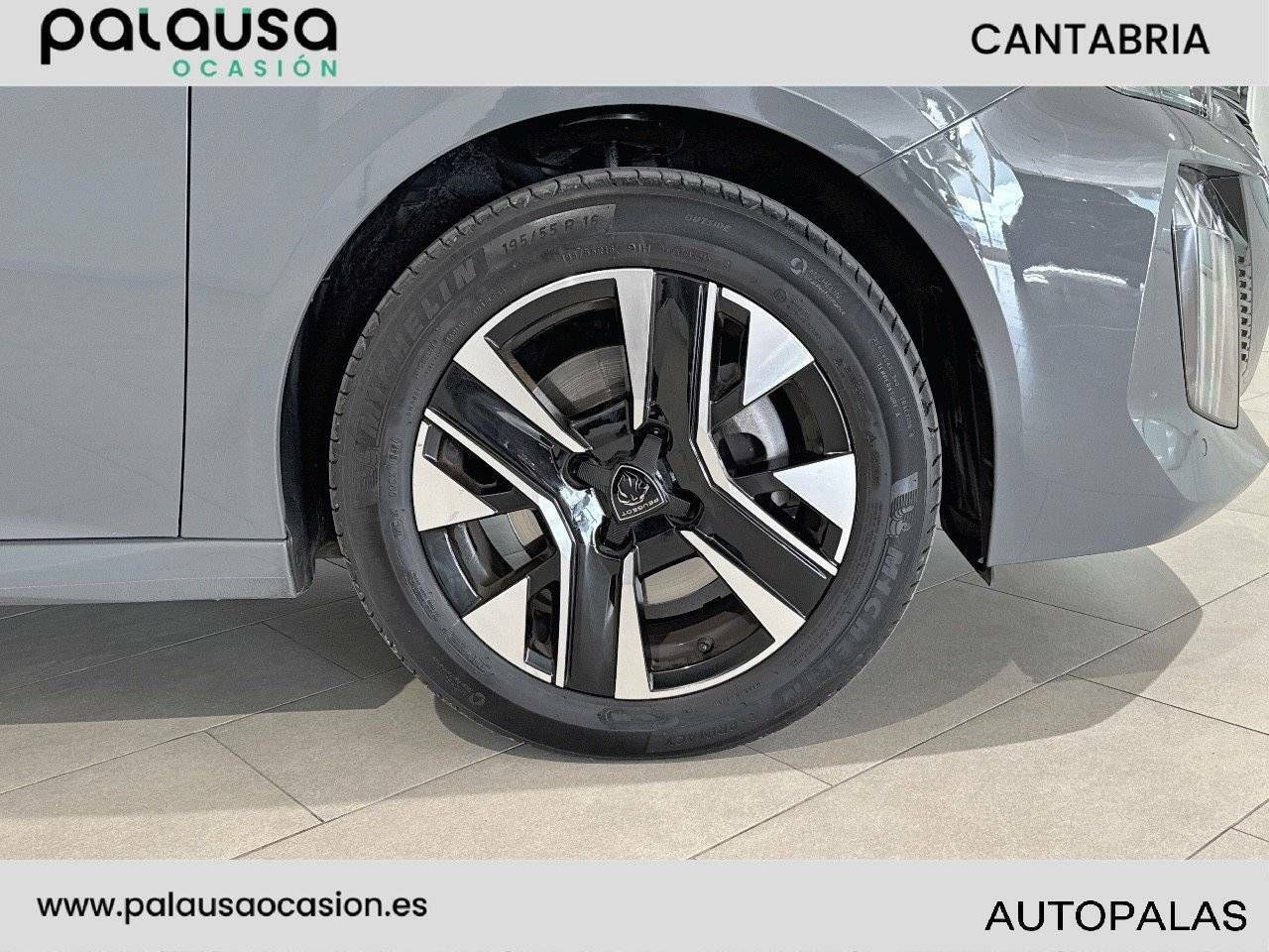 Foto Peugeot 208 11