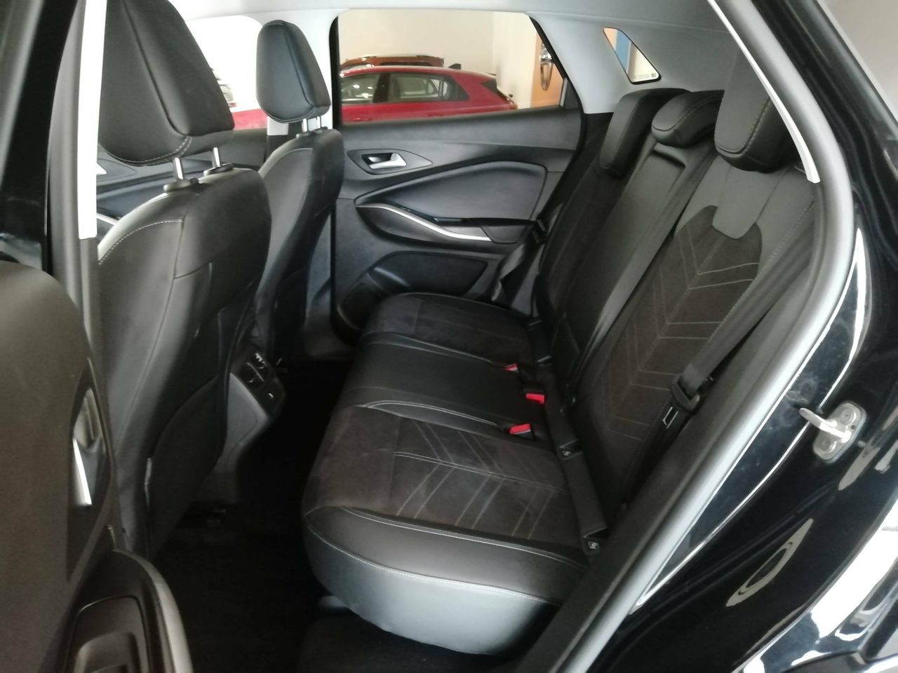 Foto Opel Grandland X 10