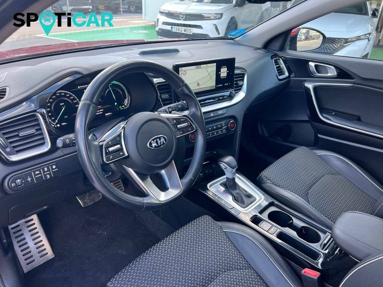 Foto Kia XCeed 25
