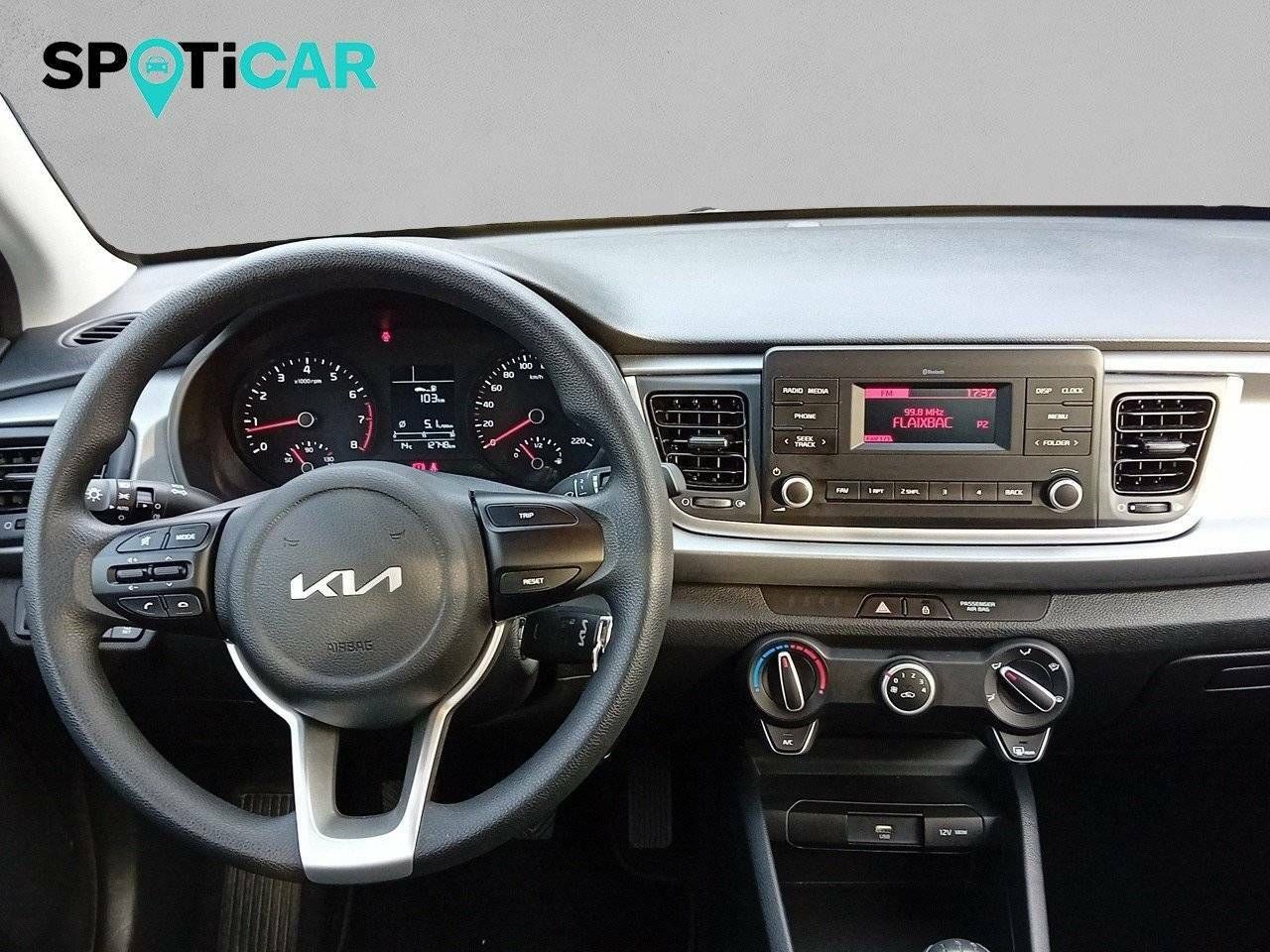 Foto Kia Rio 8