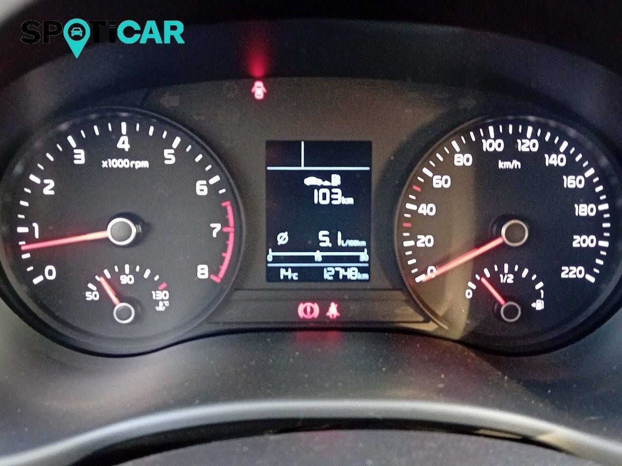 Foto Kia Rio 10