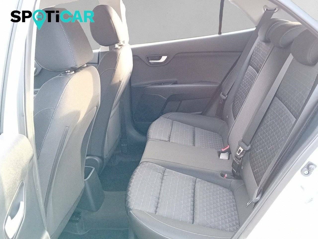 Foto Kia Rio 12