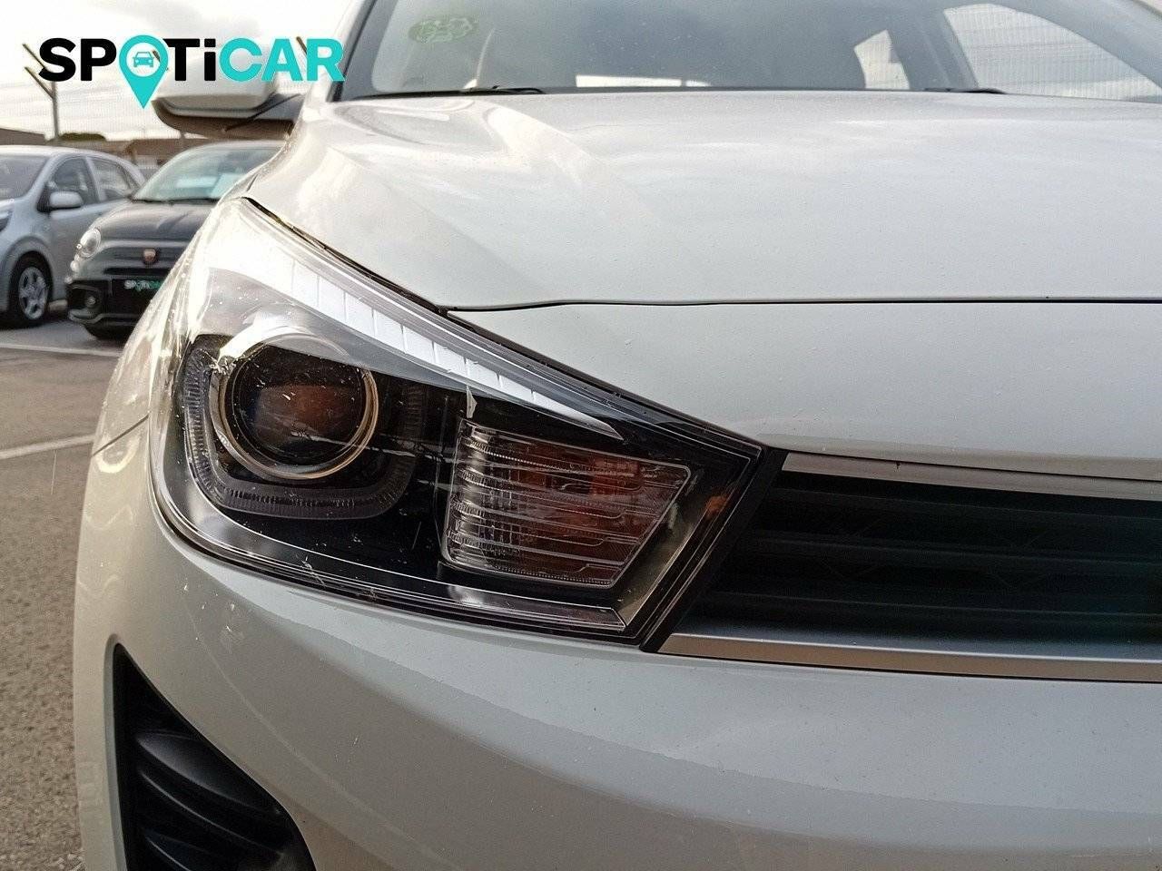 Foto Kia Rio 16