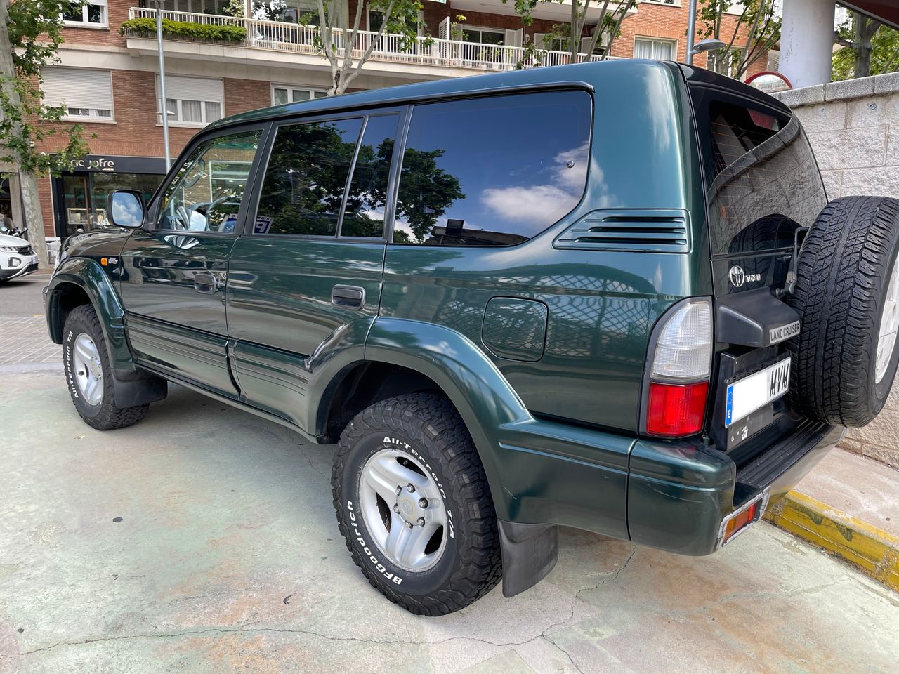 Foto Toyota Land Cruiser 2